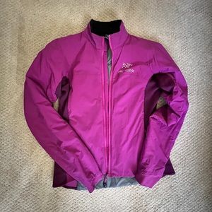 Arc’teryx Womens mid layer puffer